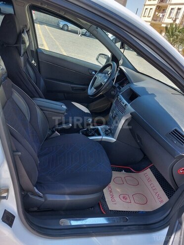 Opel Astra-7
