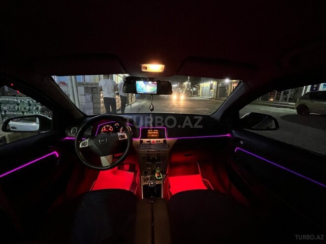 Opel Astra-13