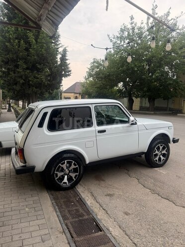 LADA (VAZ) Niva-3