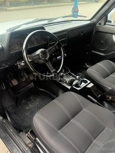LADA (VAZ) Niva-8