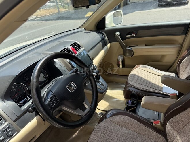 Honda CR-V-6