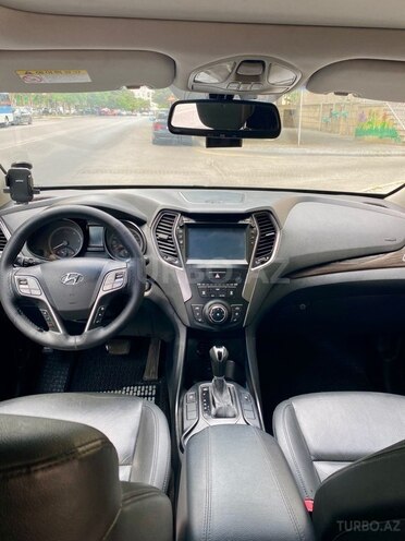 Hyundai Santa Fe-6