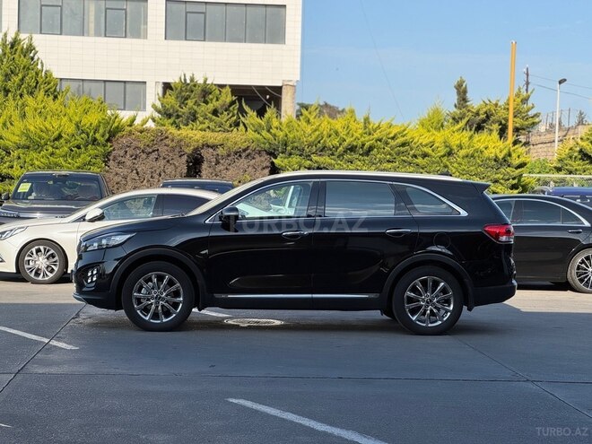 Kia Sorento-11
