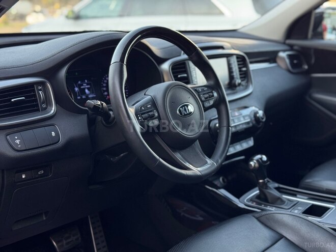 Kia Sorento-25