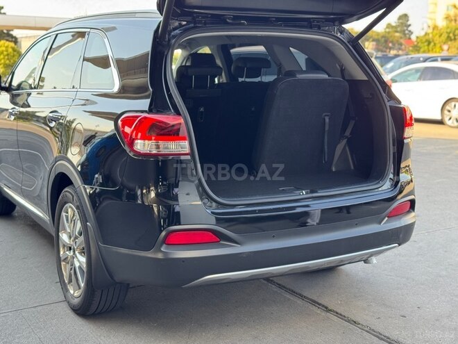 Kia Sorento-23