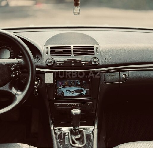 Mercedes E 220-19