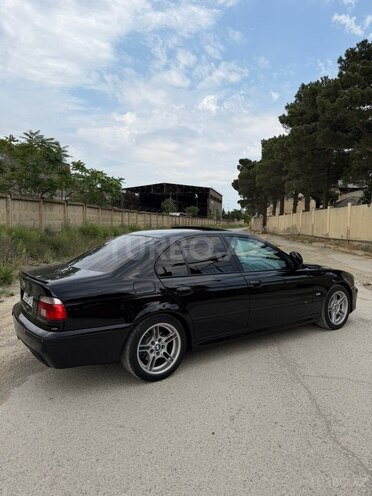 BMW 530-5