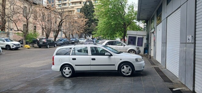 Opel Astra-2