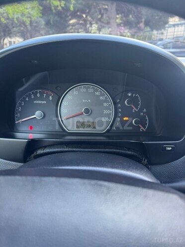 Hyundai Elantra-9