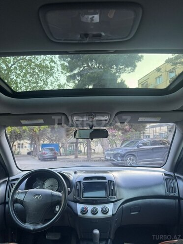 Hyundai Elantra-7