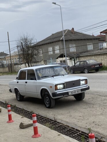 LADA (VAZ) 2107-2