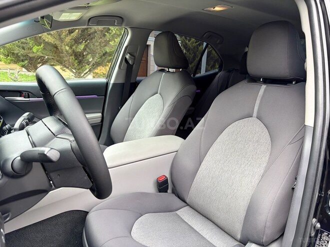 Toyota Camry-9