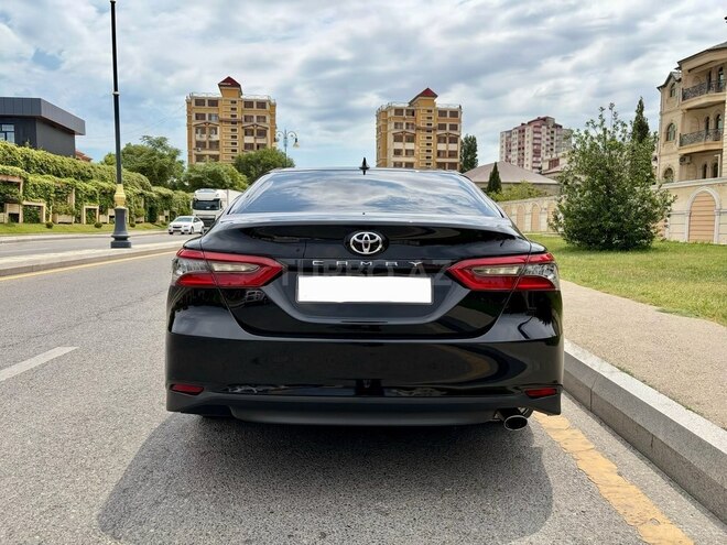 Toyota Camry-6