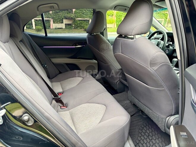 Toyota Camry-13