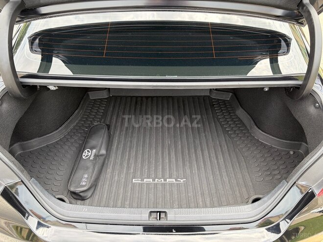 Toyota Camry-17