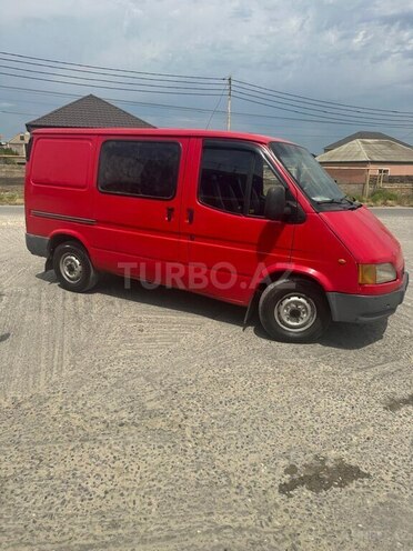 Ford Transit-2