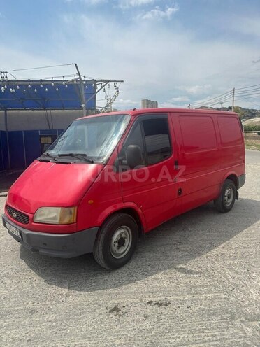 Ford Transit-4