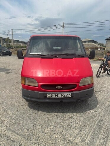 Ford Transit-1