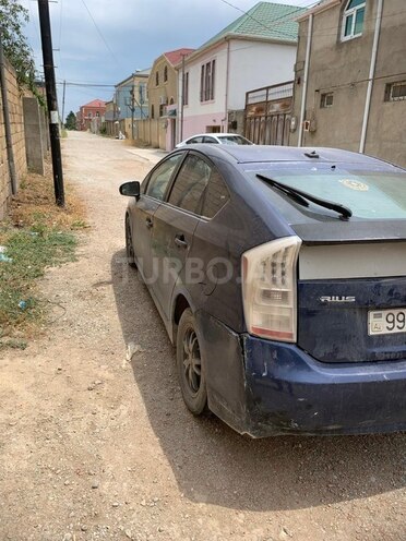 Toyota Prius-7