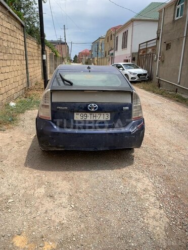Toyota Prius-2