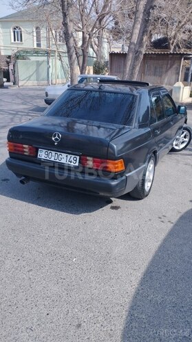 Mercedes 190-8