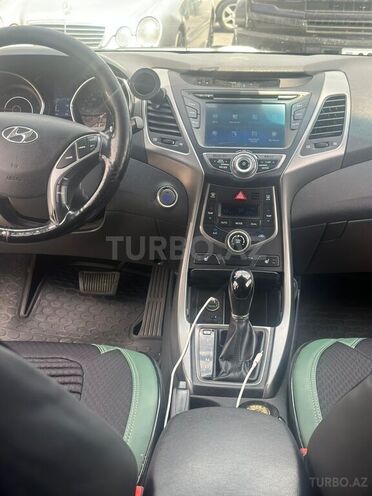 Hyundai Avante-6
