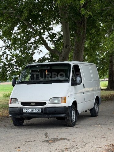 Ford Transit-2