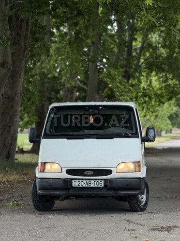 Ford Transit-1