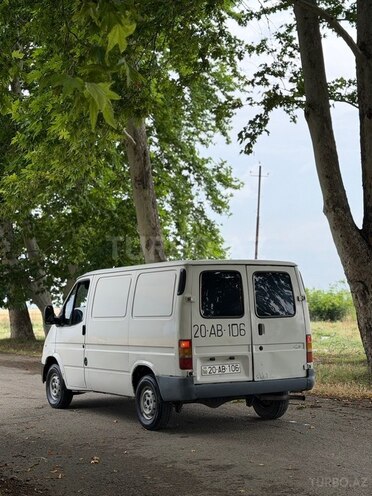 Ford Transit-5