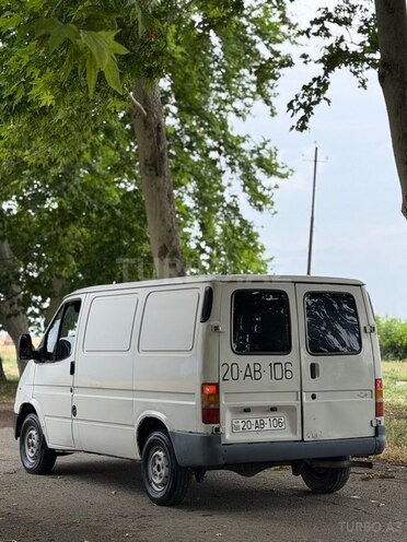 Ford Transit-4