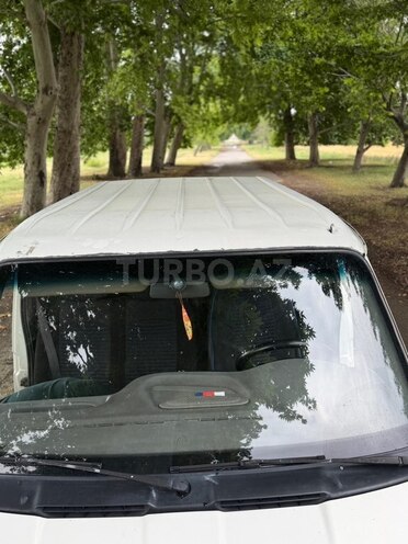 Ford Transit-20