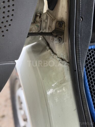 Ford Transit-10