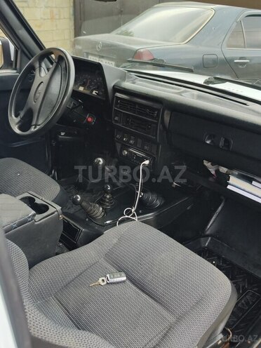LADA (VAZ) Niva-6
