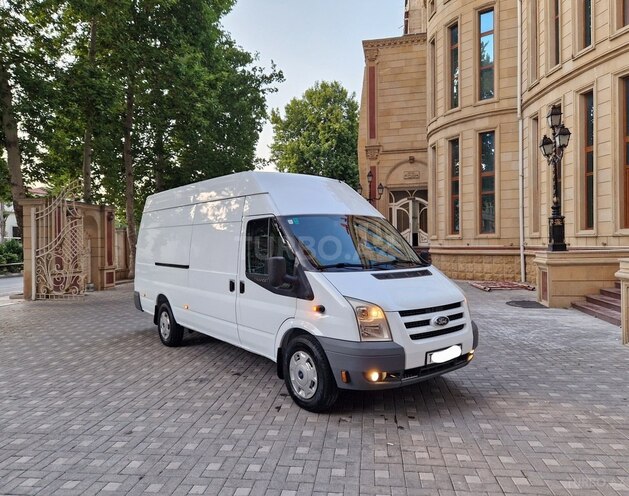 Ford Transit-1