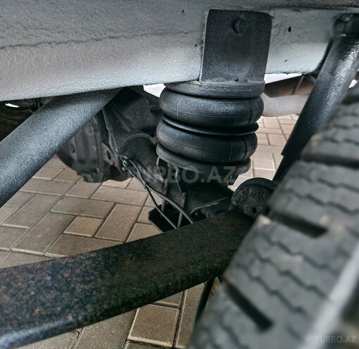 Ford Transit-19