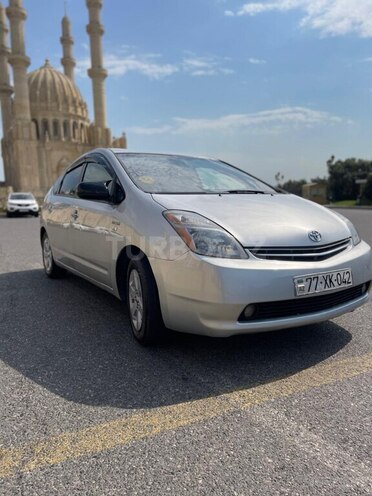 Toyota Prius-3