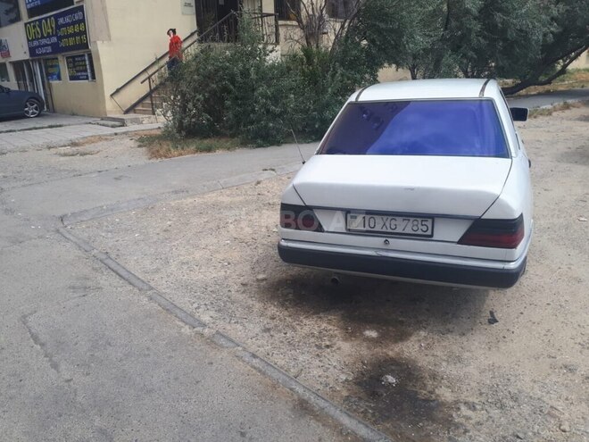 Mercedes 190-4