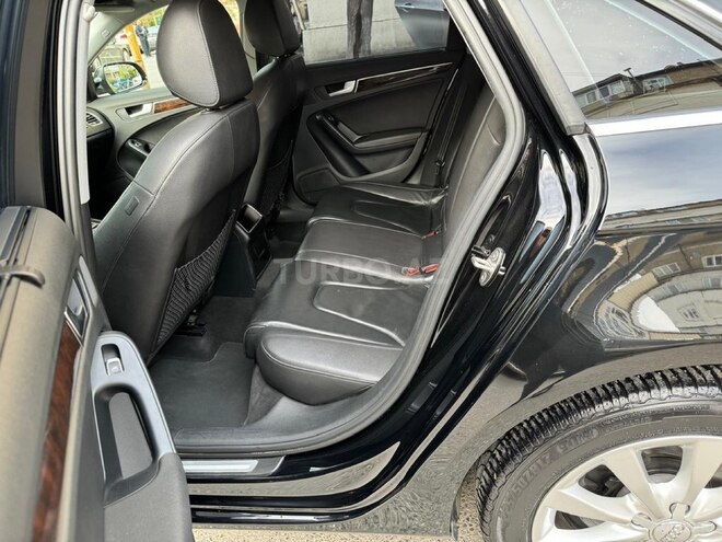 Audi A4-9