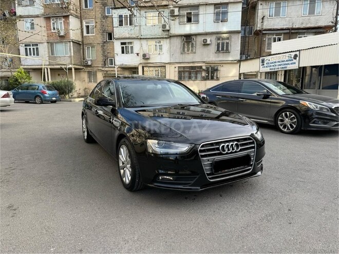 Audi A4-2