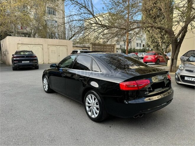 Audi A4-3