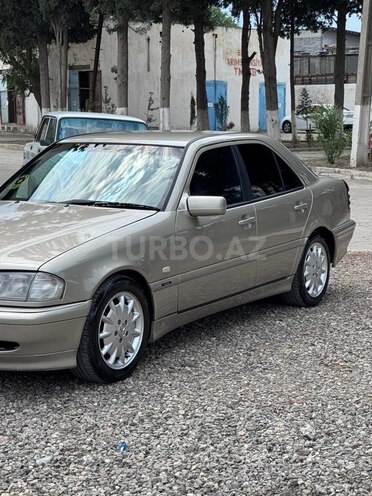 Mercedes C 220-19