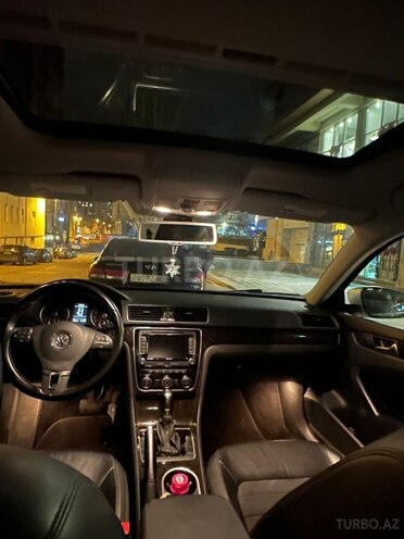 Volkswagen Passat-15