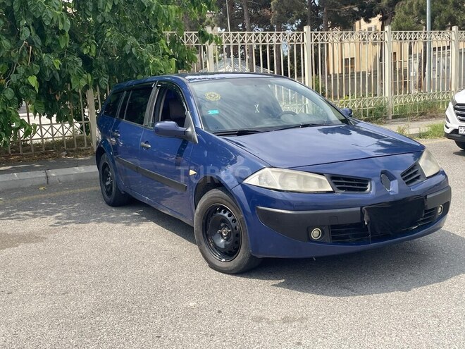 Renault Megane-6