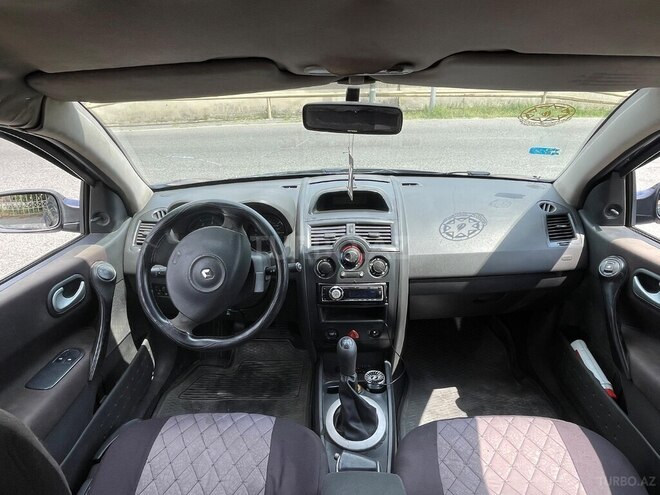Renault Megane-7
