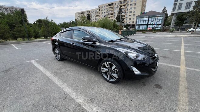 Hyundai Elantra-5