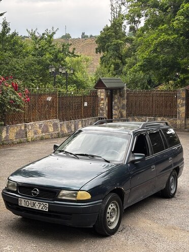 Opel Astra-3