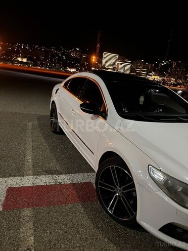 Volkswagen Passat CC-8
