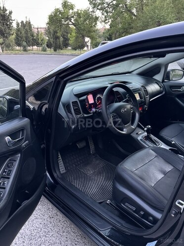 Kia Cerato-11