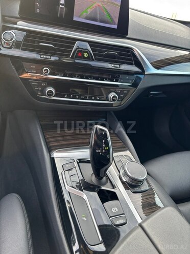 BMW 530-11