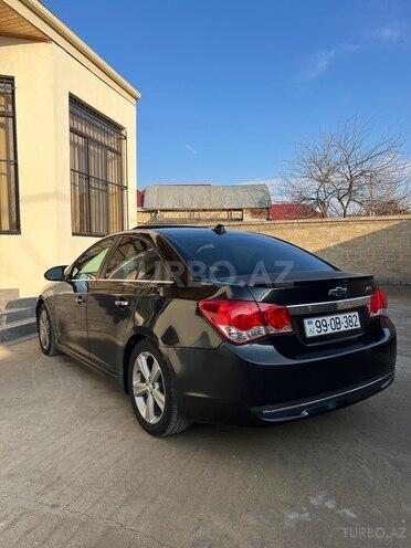 Chevrolet Cruze-5